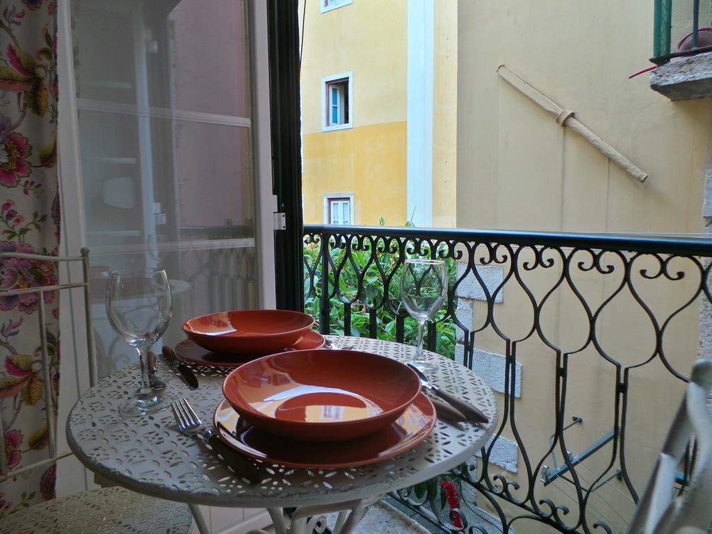 Barracao De Alfama Apartments Lisbon Bagian luar foto
